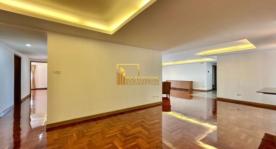 For rent 5 bedrooms apartment in Yan Nawa, Bangkok