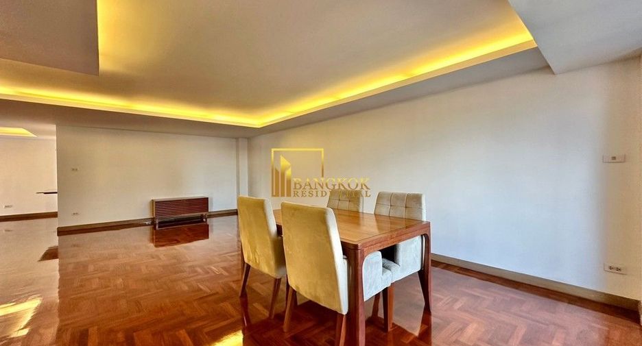 For rent 5 bedrooms apartment in Yan Nawa, Bangkok