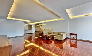 For rent 5 bedrooms apartment in Yan Nawa, Bangkok