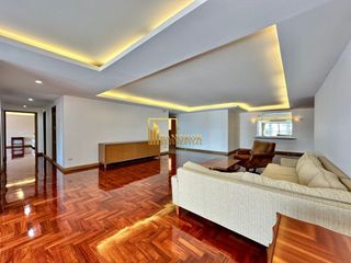 For rent 5 bedrooms apartment in Yan Nawa, Bangkok
