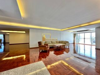 For rent 5 bedrooms apartment in Yan Nawa, Bangkok