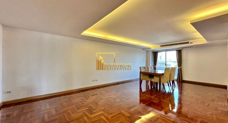 For rent 5 bedrooms apartment in Yan Nawa, Bangkok