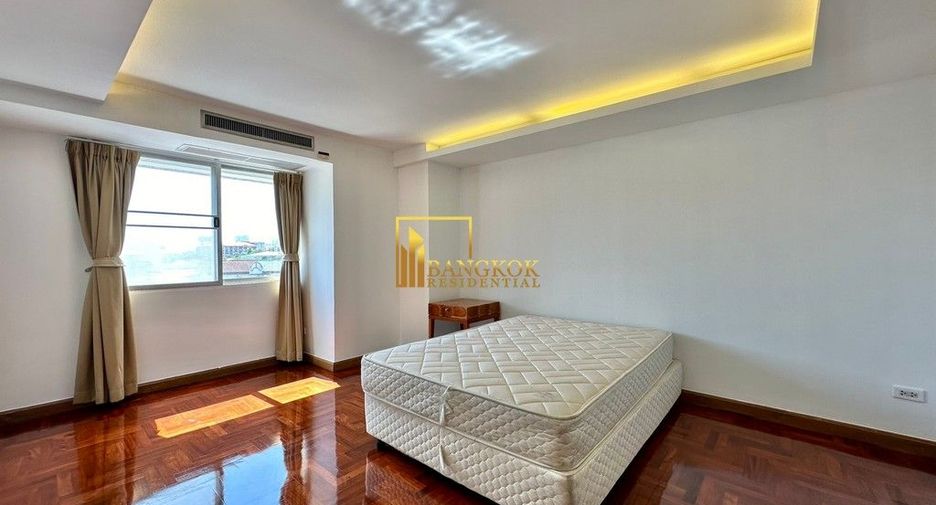 For rent 5 bedrooms apartment in Yan Nawa, Bangkok