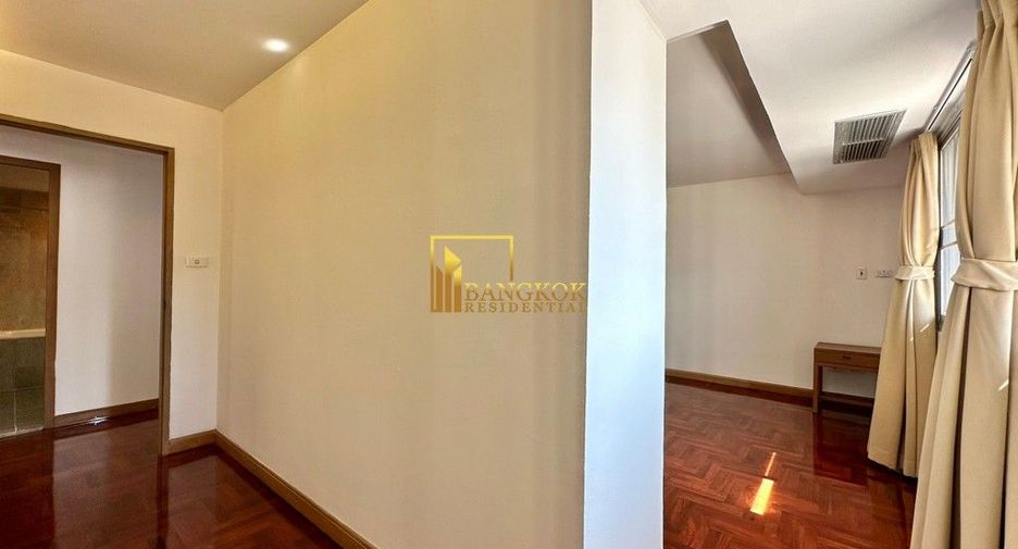 For rent 5 bedrooms apartment in Yan Nawa, Bangkok