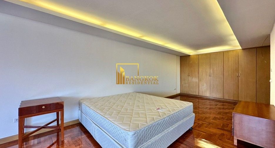 For rent 5 bedrooms apartment in Yan Nawa, Bangkok