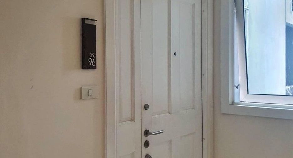 Condo en venta de 2 habitaciones en Khlong Toei, Bangkok