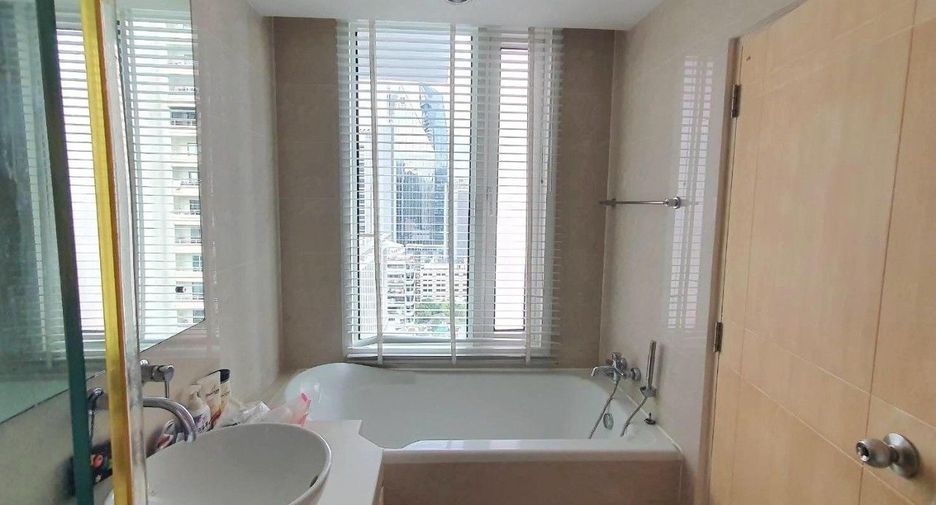Condo en venta de 2 habitaciones en Khlong Toei, Bangkok