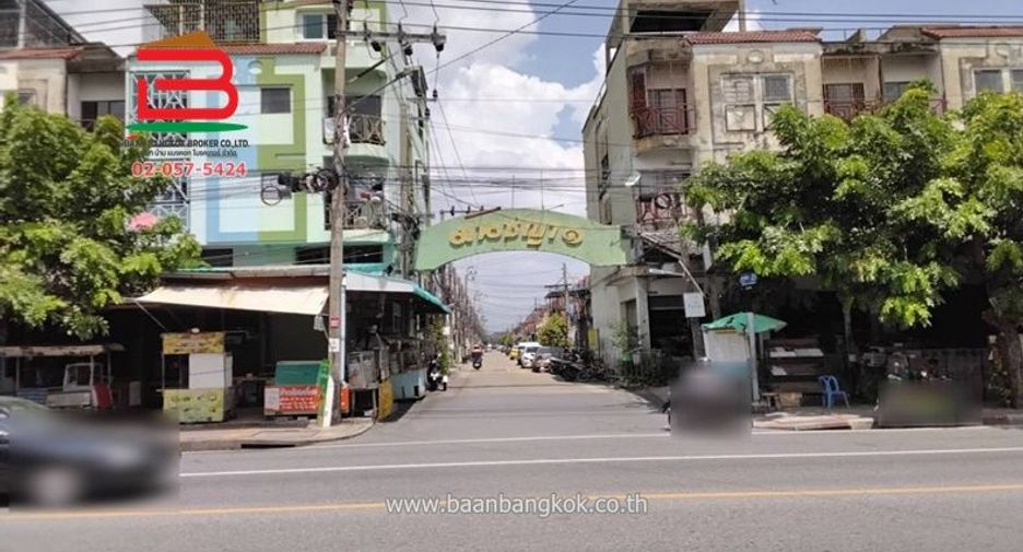 For sale 2 ベッドルーム townhouse in Sai Mai, Bangkok