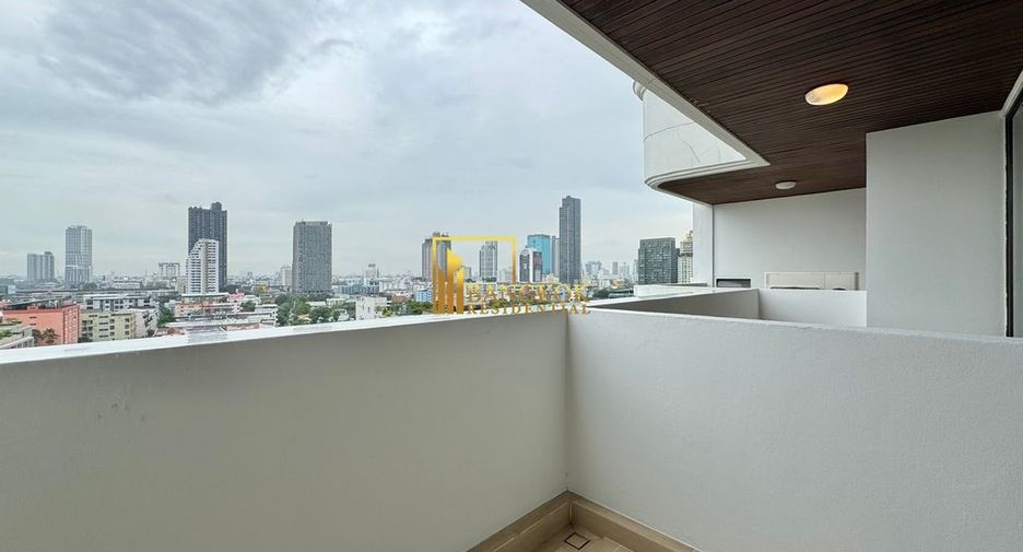 For rent 3 ベッドルーム apartment in Watthana, Bangkok