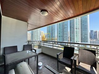 For rent 4 bedrooms apartment in Khlong Toei, Bangkok