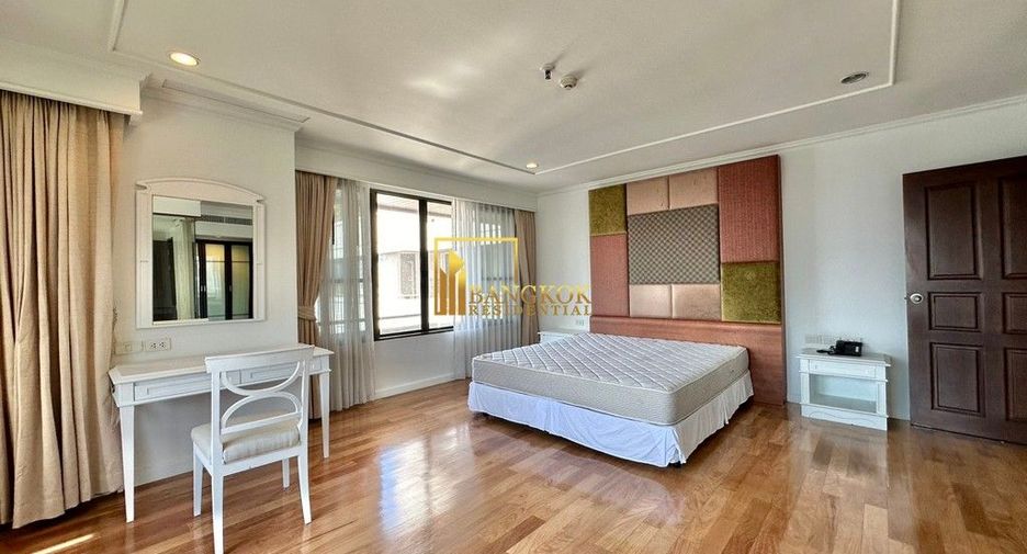 For rent 4 bedrooms apartment in Khlong Toei, Bangkok