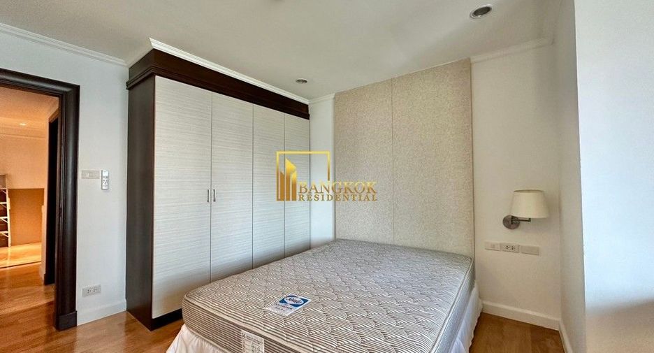 For rent 4 bedrooms apartment in Khlong Toei, Bangkok