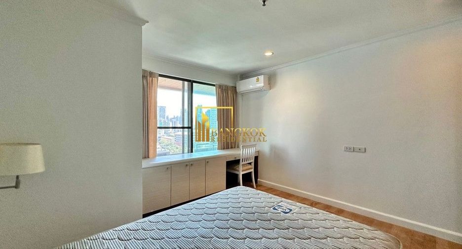 For rent 4 bedrooms apartment in Khlong Toei, Bangkok