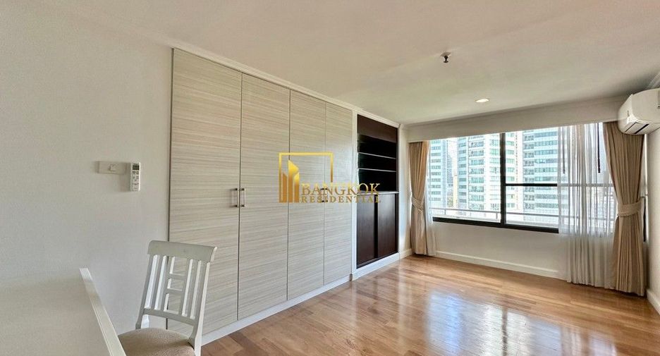 For rent 4 bedrooms apartment in Khlong Toei, Bangkok