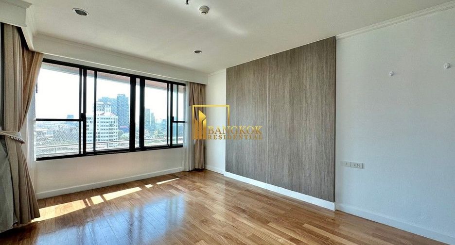For rent 4 bedrooms apartment in Khlong Toei, Bangkok