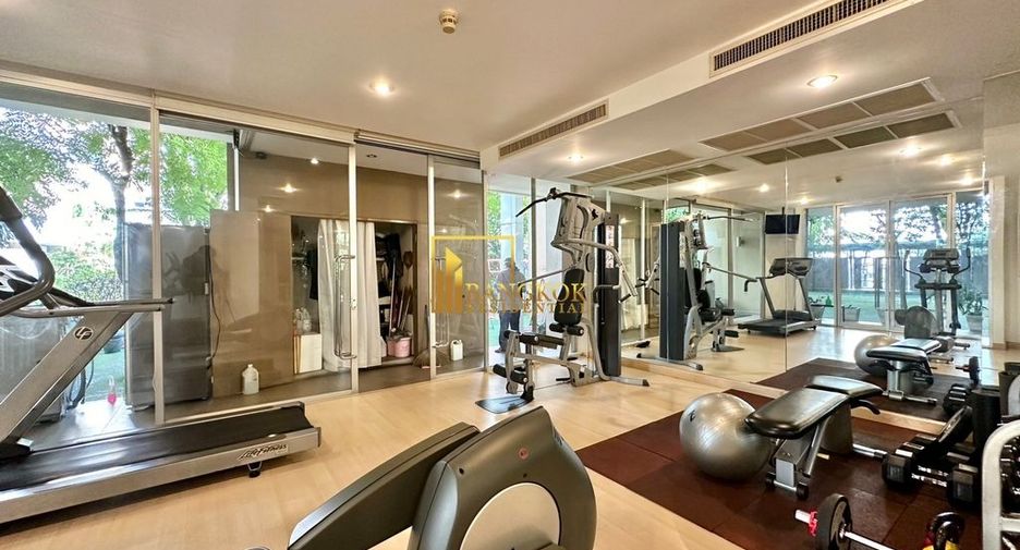 For rent 3 bedrooms apartment in Khlong Toei, Bangkok
