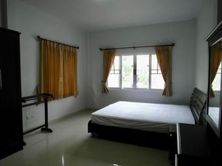 出租 2 卧室 独立屋 在 Si Racha, Chon Buri