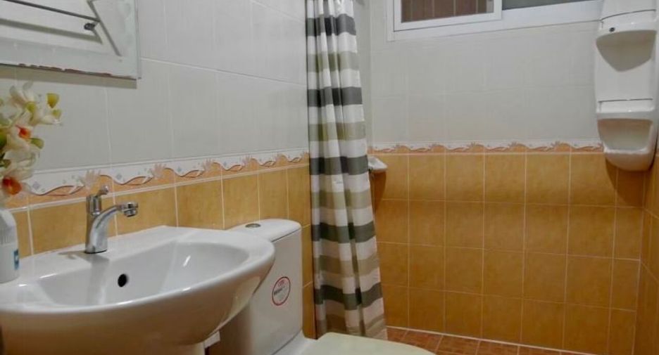 For rent 2 bedrooms house in Si Racha, Chonburi