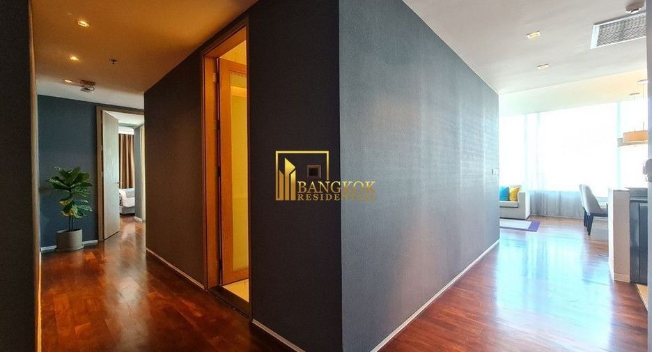 For rent 2 bedrooms serviced apartment in Watthana, Bangkok
