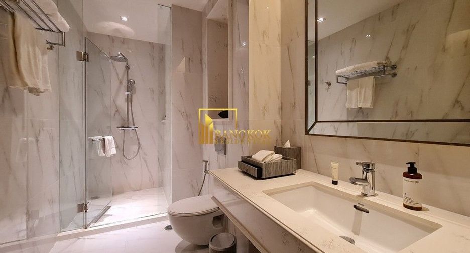 For rent 2 bedrooms serviced apartment in Watthana, Bangkok