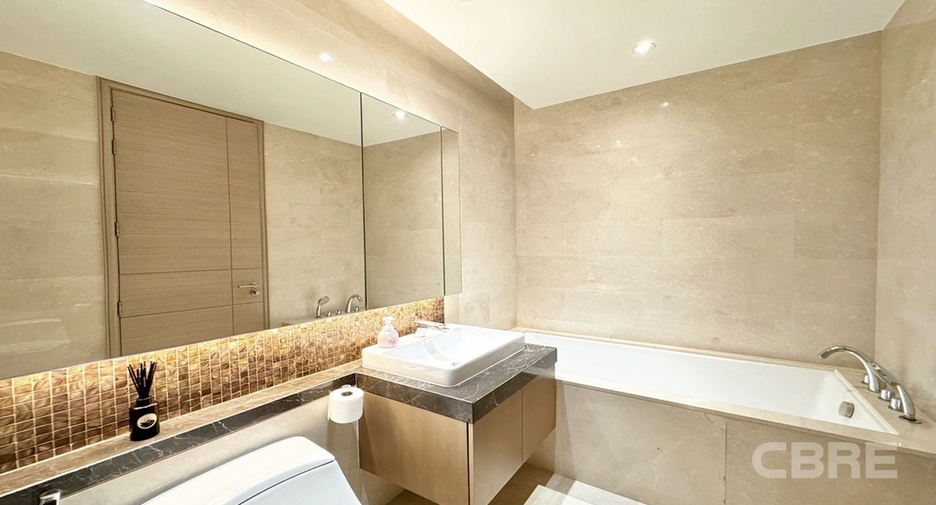 À vendre 2 chambres condo à Pathum Wan, Bangkok