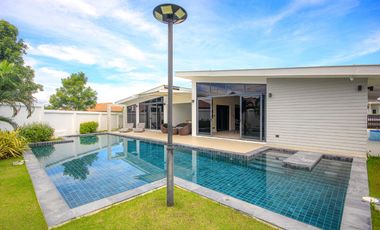For sale 3 ベッドルーム villa in Hua Hin, Prachuap Khiri Khan
