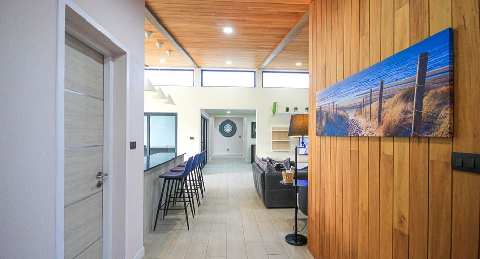 For sale 3 bedrooms villa in Hua Hin, Prachuap Khiri Khan