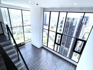 For sale 3 bed condo in Chatuchak, Bangkok