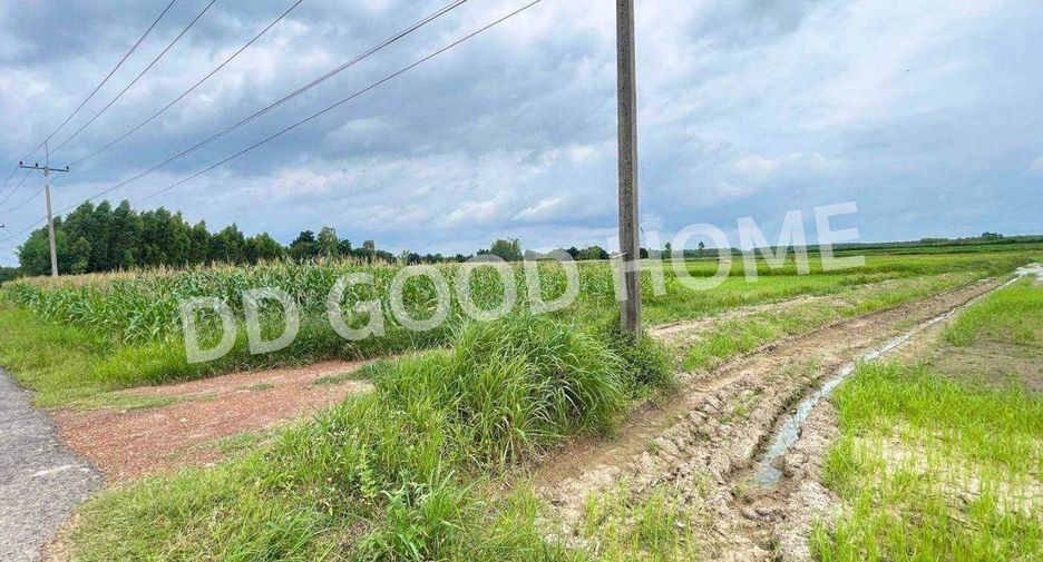 For sale land in Si Maha Phot, Prachin Buri