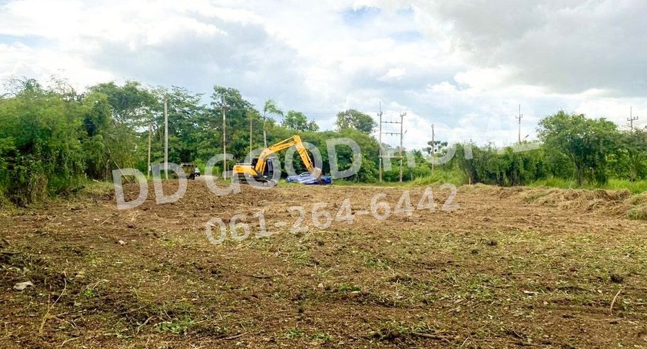Продажа Участок в Nakhon Chai Si, Накхонпатхом