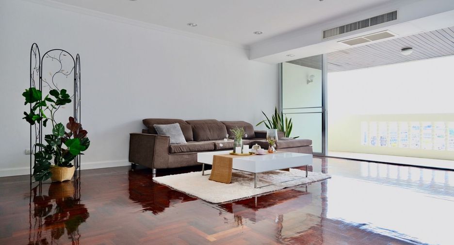 À louer 2 chambres appartement à Bang Kho Laem, Bangkok