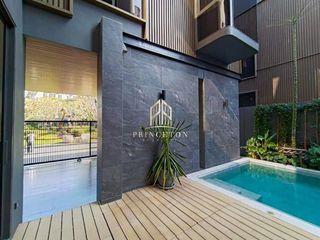 For rent そして for sale 5 Beds house in Wang Thonglang, Bangkok
