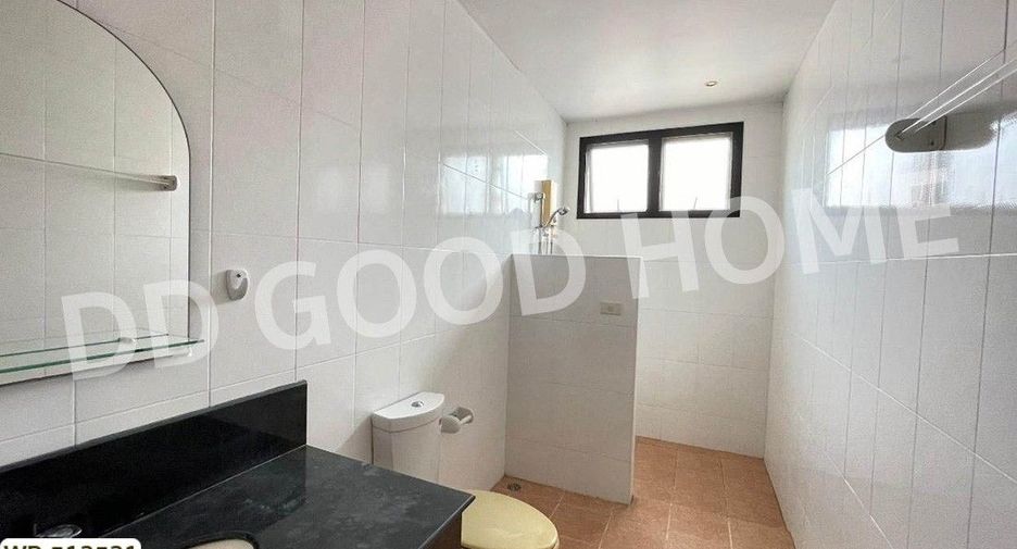 For sale 3 bedrooms townhouse in Hua Hin, Prachuap Khiri Khan