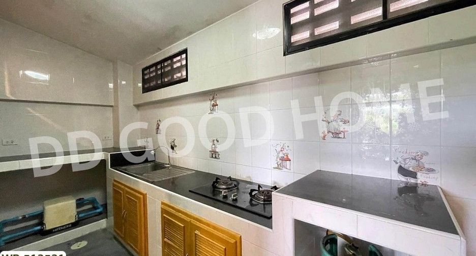 For sale 3 bedrooms townhouse in Hua Hin, Prachuap Khiri Khan