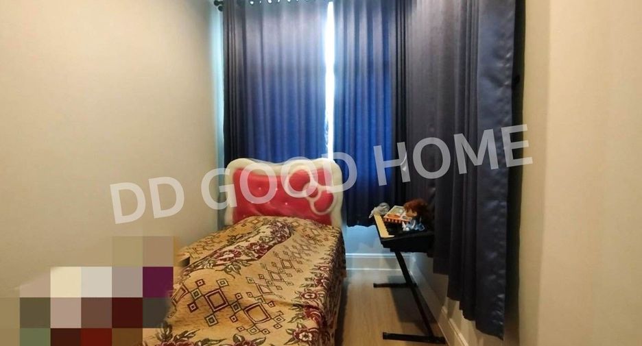 For sale 5 bedrooms townhouse in Phasi Charoen, Bangkok
