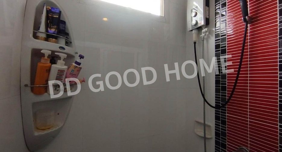 For sale 5 bedrooms townhouse in Phasi Charoen, Bangkok