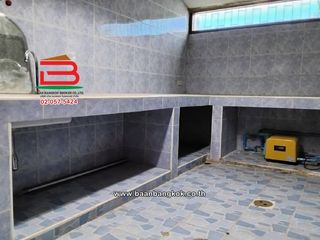 For sale 5 bedrooms retail Space in Huai Khwang, Bangkok