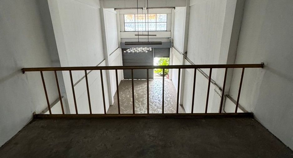 For sale retail Space in Min Buri, Bangkok