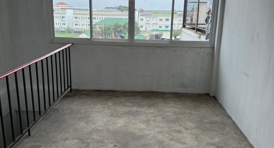 For sale retail Space in Min Buri, Bangkok