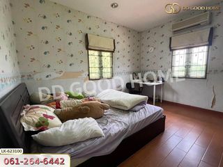 For sale 4 bedrooms house in Sam Khok, Pathum Thani