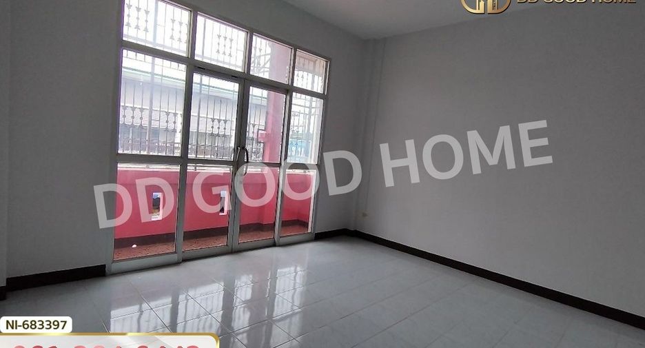 For sale 3 bedrooms retail Space in Kabin Buri, Prachin Buri