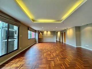 Condo en alquiler de 2 habitaciones en Pathum Wan, Bangkok