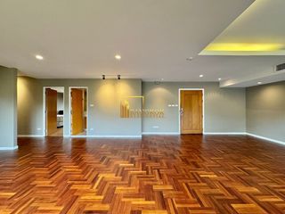 Condo en alquiler de 2 habitaciones en Pathum Wan, Bangkok
