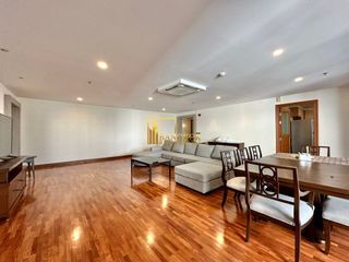 For rent 2 bedrooms apartment in Khlong Toei, Bangkok