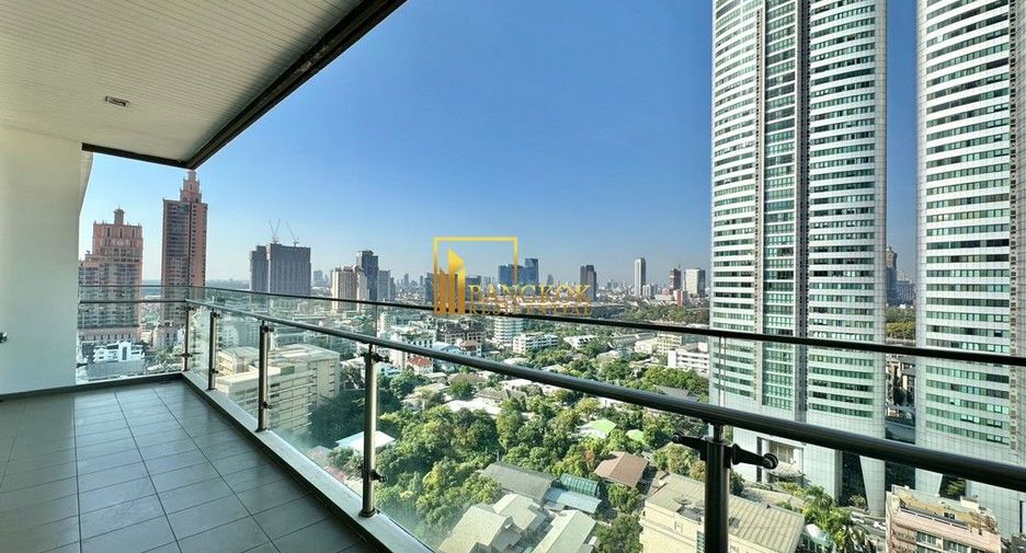 Apartamento en alquiler de 3 habitaciones en Khlong Toei, Bangkok
