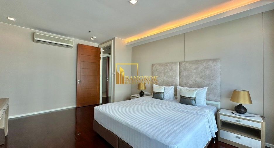 Apartamento en alquiler de 3 habitaciones en Khlong Toei, Bangkok