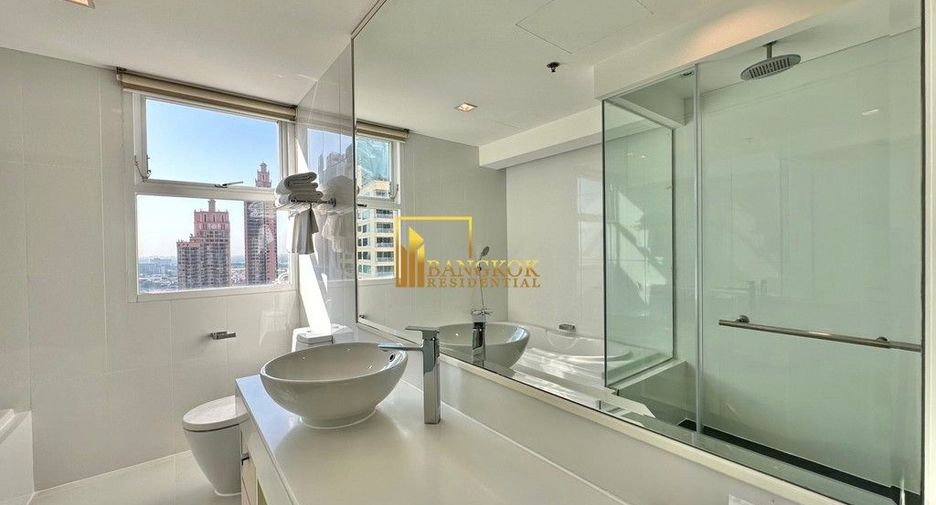 Apartamento en alquiler de 3 habitaciones en Khlong Toei, Bangkok