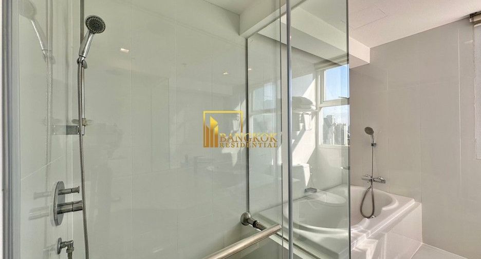 Apartamento en alquiler de 3 habitaciones en Khlong Toei, Bangkok