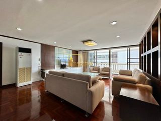 出租 3 卧室 公寓式住宅 在 Khlong Toei, 曼谷