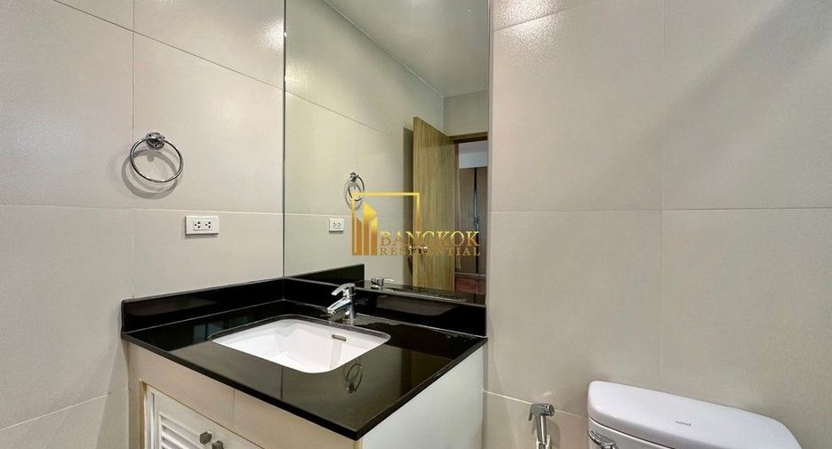 For rent 3 bedrooms apartment in Khlong Toei, Bangkok